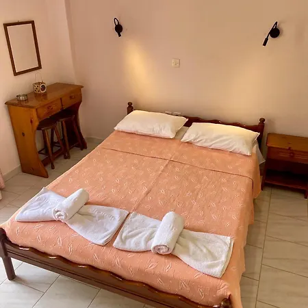 Papiri Apartment Agios Georgios (Corfu)